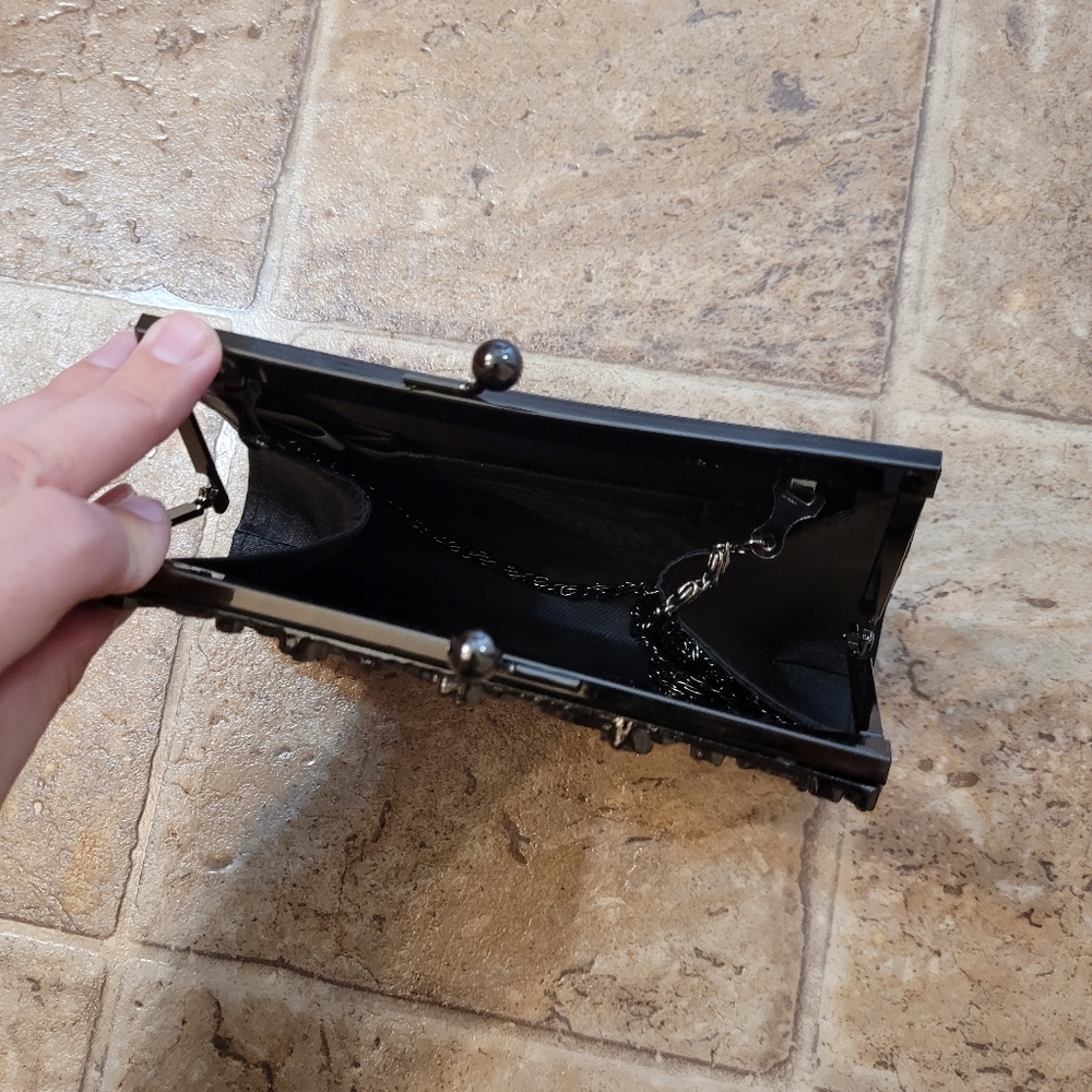 New Clutch With Optional Strap - image 8